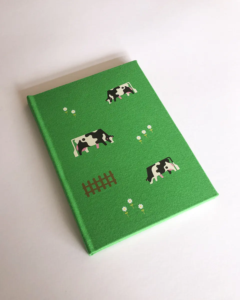 Cuaderno vacas, hojas con puntos 1