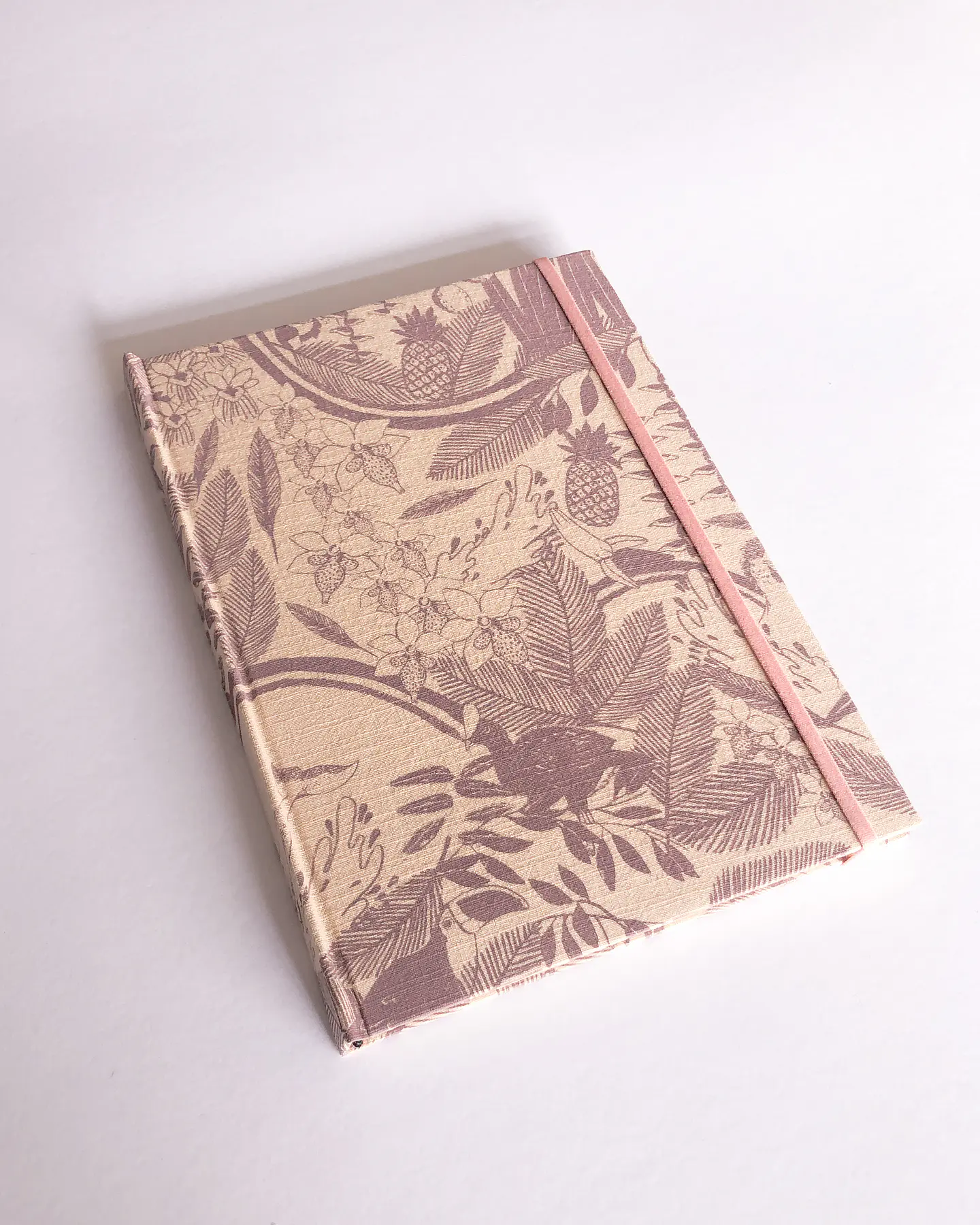 Cuaderno Amazonas, hojas con puntos 1