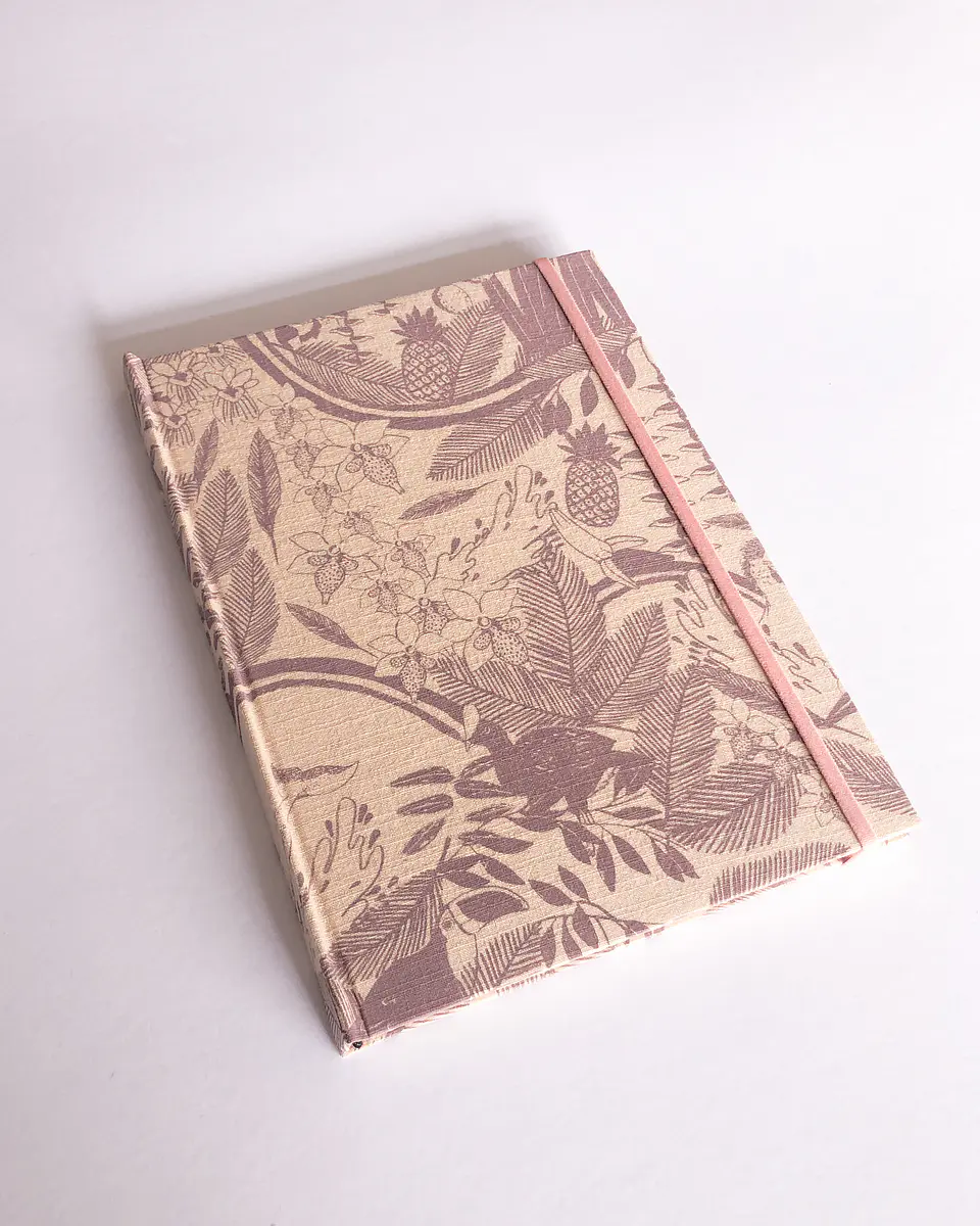 Cuaderno Amazonas, hojas con puntos 1