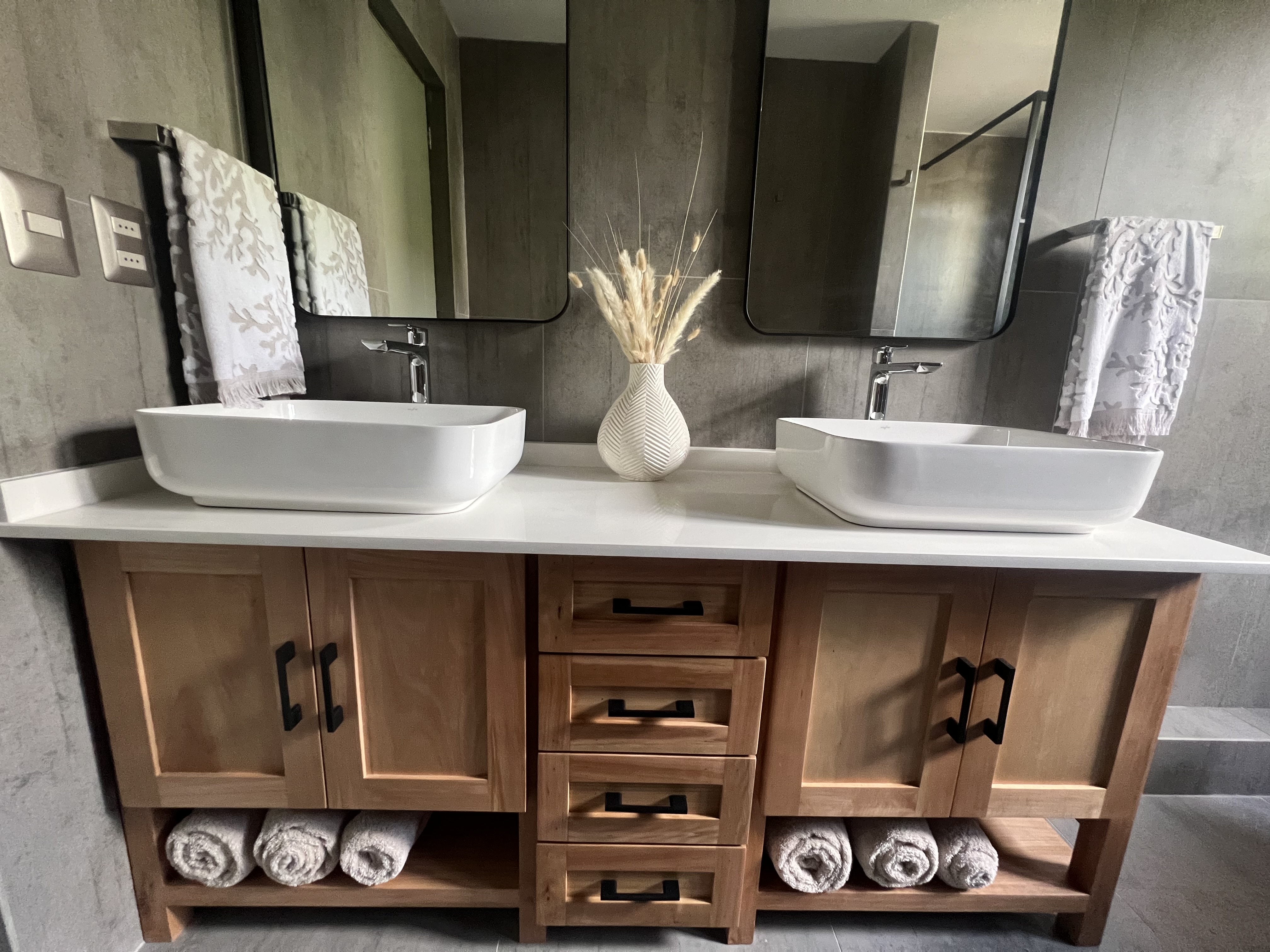 Mueble de baño natural
