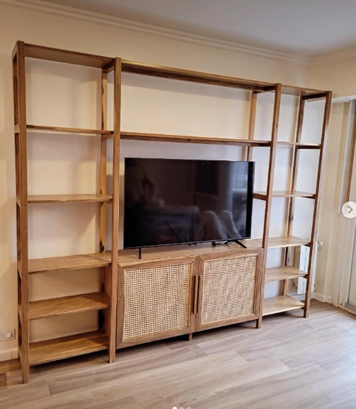 Mueble TV puertas junco