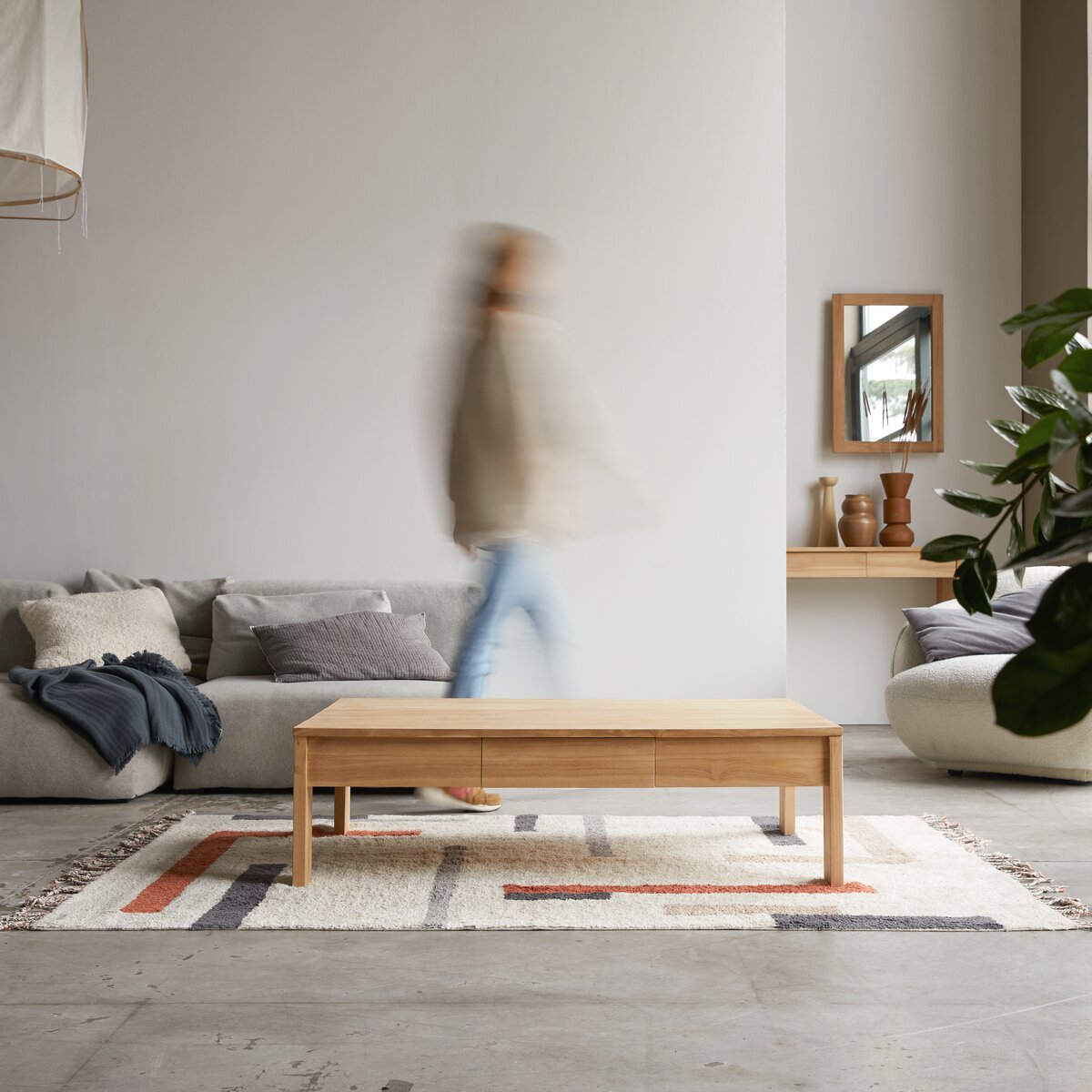Mesa de centro rectangular con cajones