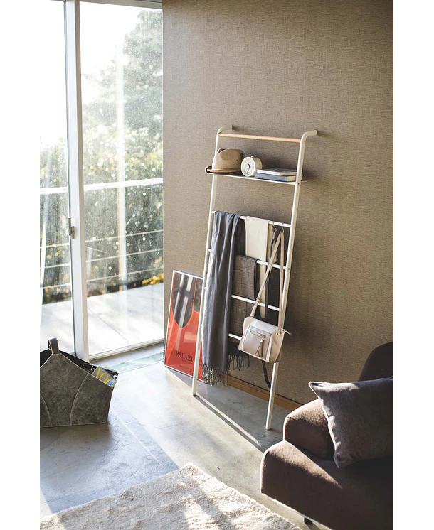 Escalera con Repisa | Blanco