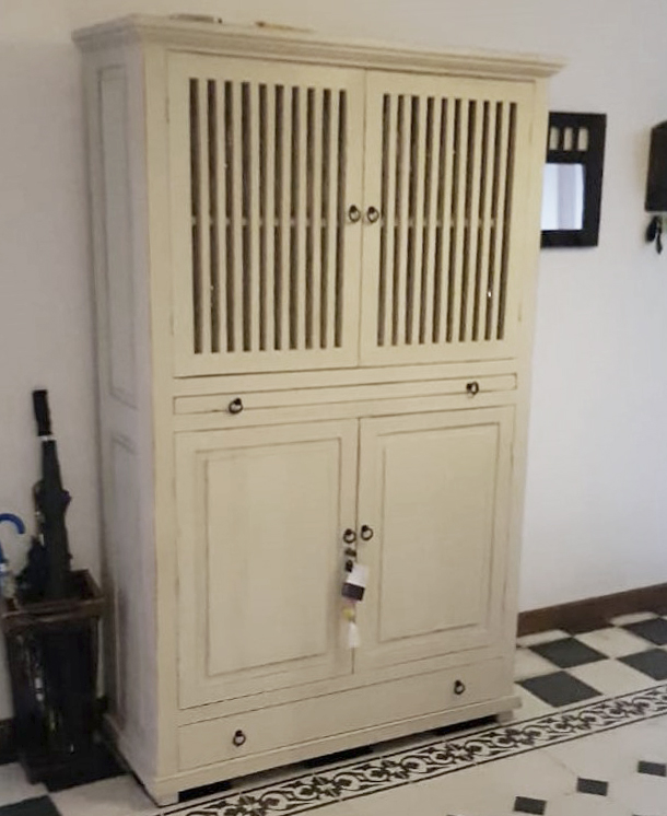Bar Ispod