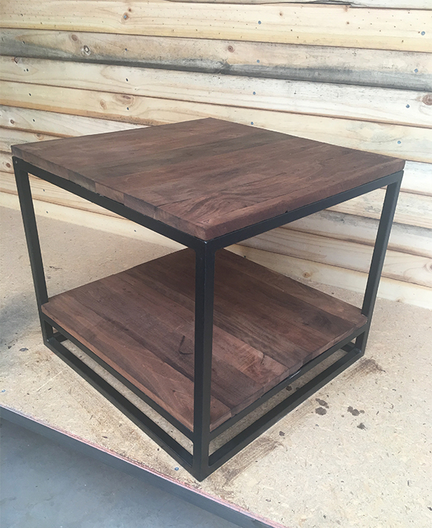 Mesa Auxiliar Fierro