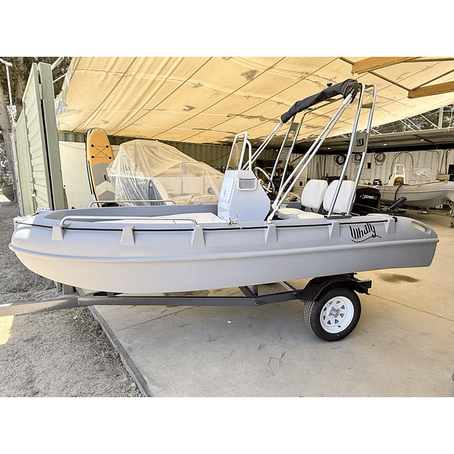  Lancha HDPE Whaly 380, 20 o 30 HP y carro de arrastre