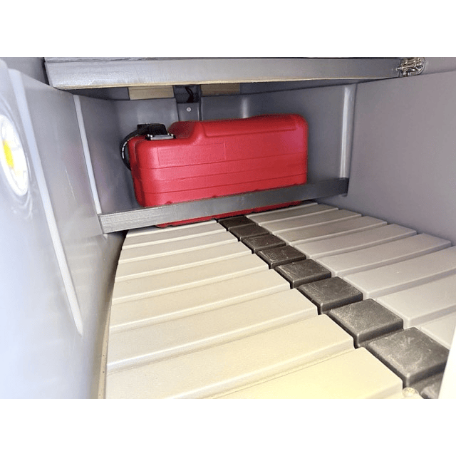  Lancha HDPE Whaly 380, 20 o 30 HP y carro de arrastre