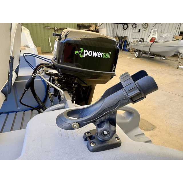  Lancha HDPE Whaly 380, 20 o 30 HP y carro de arrastre