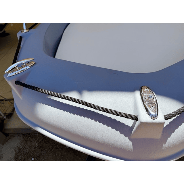  Lancha HDPE Whaly 380, 20 o 30 HP y carro de arrastre