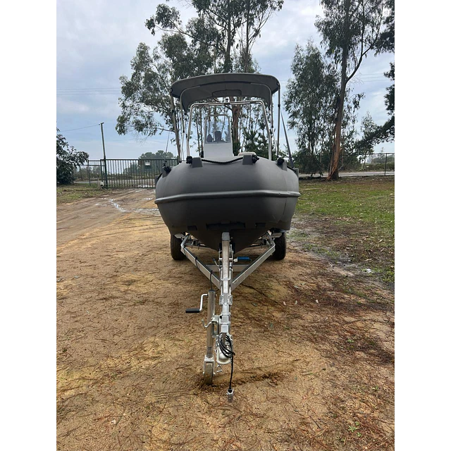 Lancha HDPE Whaly 455R PRO FULL 40 o 60 HP Trailer