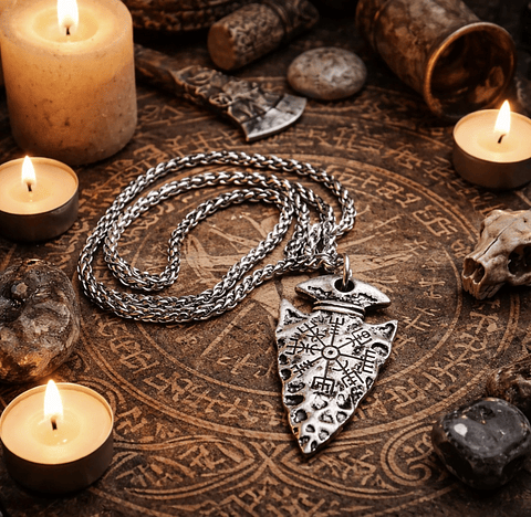 Collar Punta de flecha vikinga (Arrowhead)