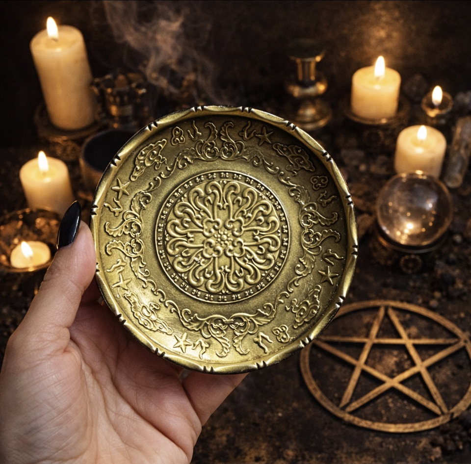 🕯️ Plato Ritual Dorado  9 cm– Base Sagrada para Velas 1