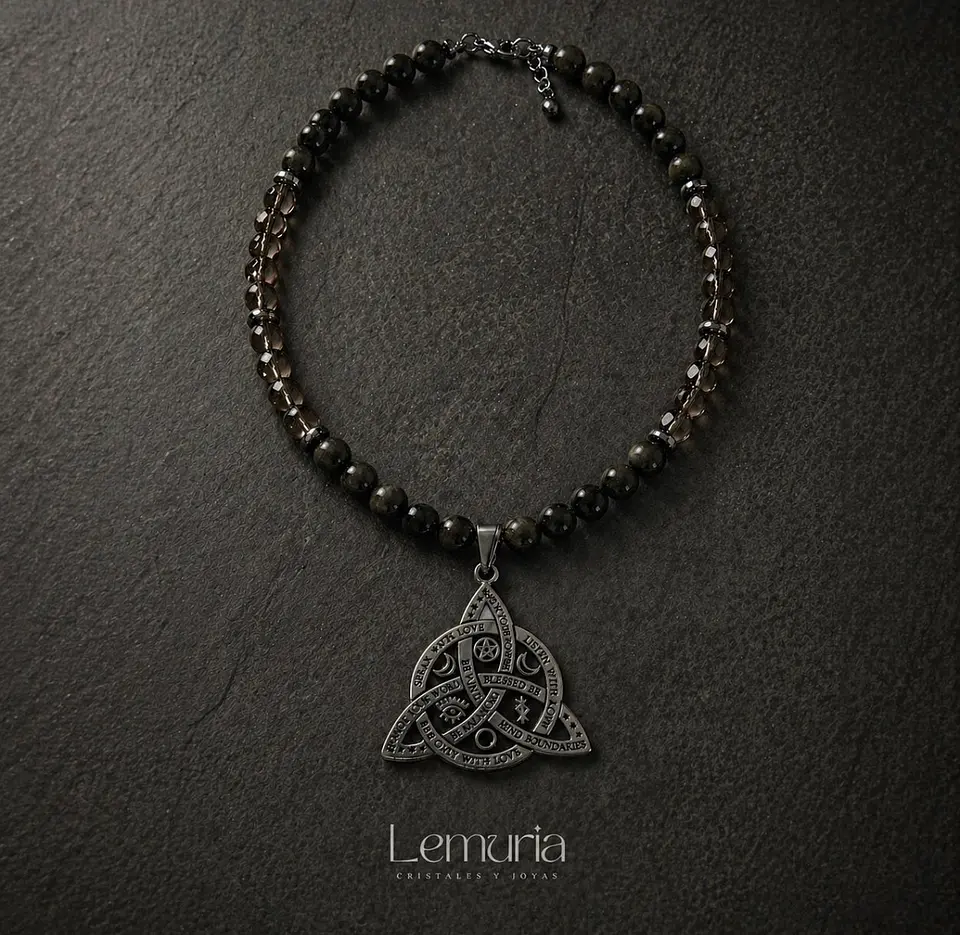 COLLAR TRIQUETA PIEZA ÚNICA ✨ 2