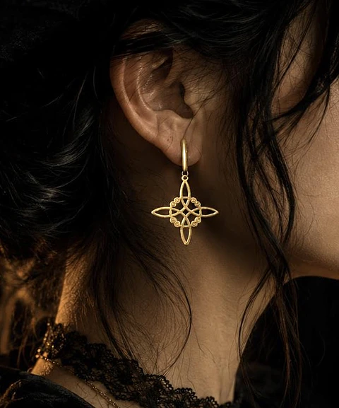 Aros de nudo de bruja✨