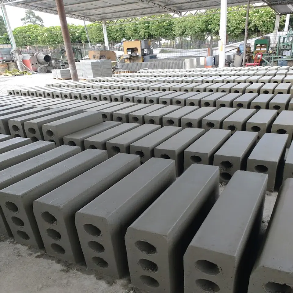 Bordillo de Concreto A-80 (80x20x35) | PREPENIEL SAS 2