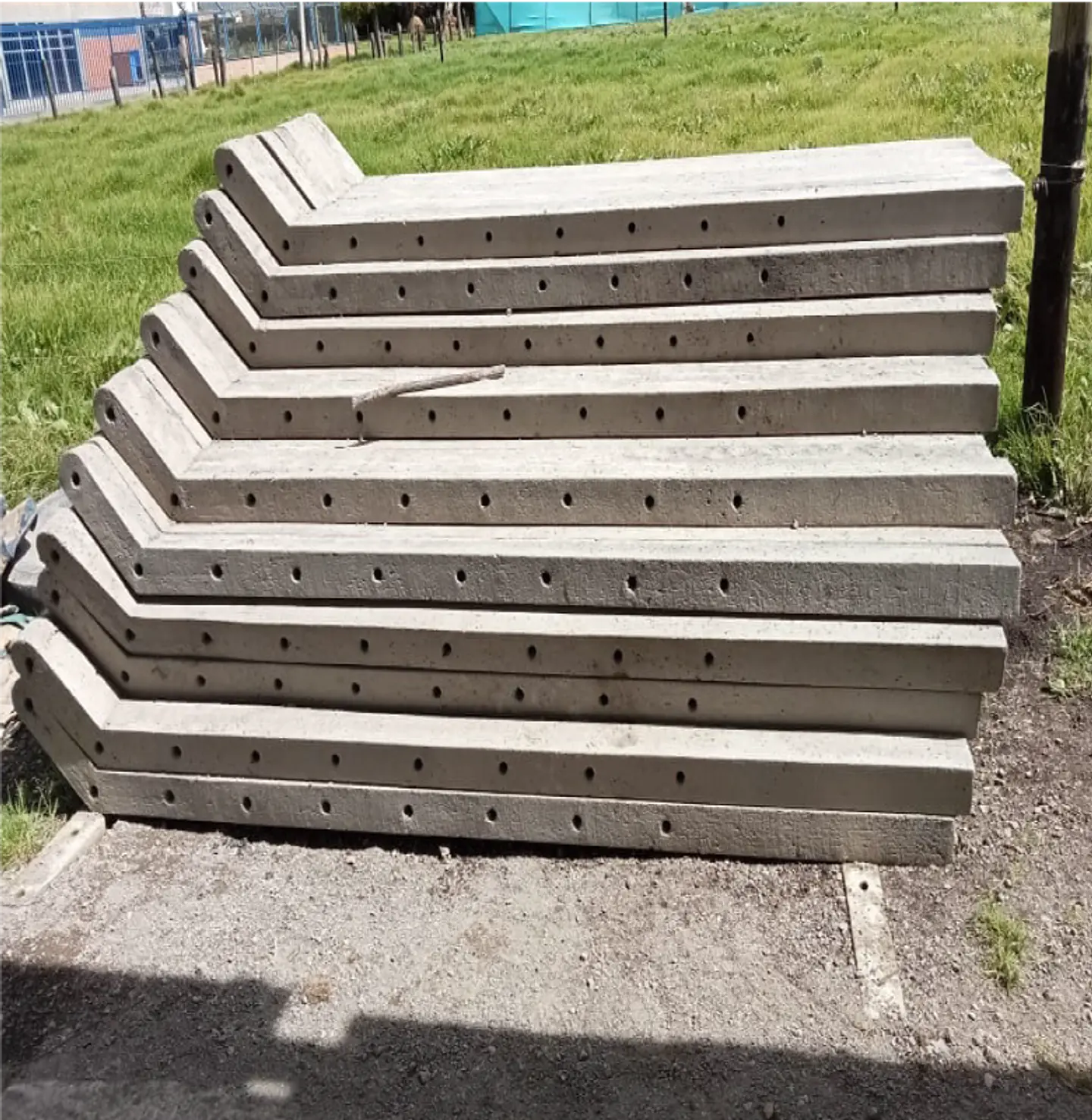 Postes De Concreto Para Cerramiento 3.00 Metros  1