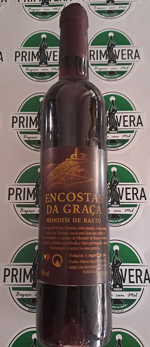 ENCOSTAS DA GRAÇA — (Tinto) — Licor de Mondim de Basto