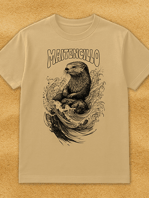 Chungungo en la olas