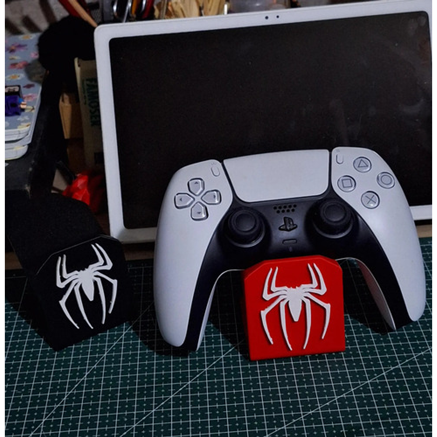 Soporte Para Mando Spiderman Diseño Negro (xbox, Ps5 Y Ps4)