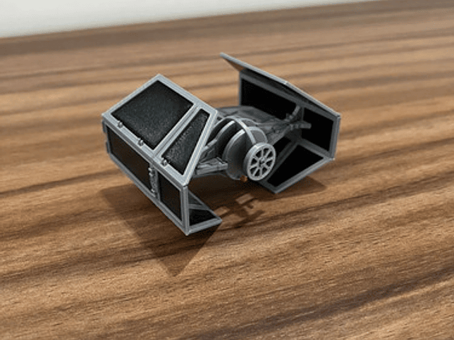 Figura Armable Tie Advanced X1 - Darth Vader 2