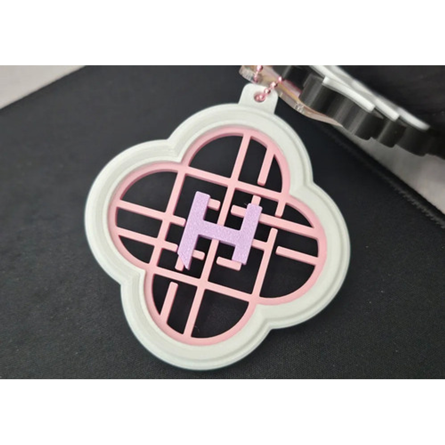 Llavero Huntrix - Las Guerreras Del Kpop