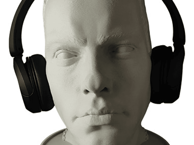 Estatuas - Soporte Auriculares 1