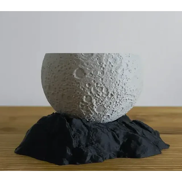 Macetero Lunar Con Base