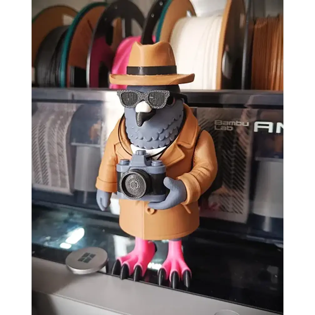 Spioniro Golubiro - Figura Articulada 3