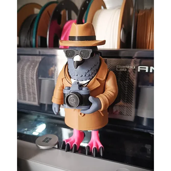 Spioniro Golubiro - Figura Articulada 3