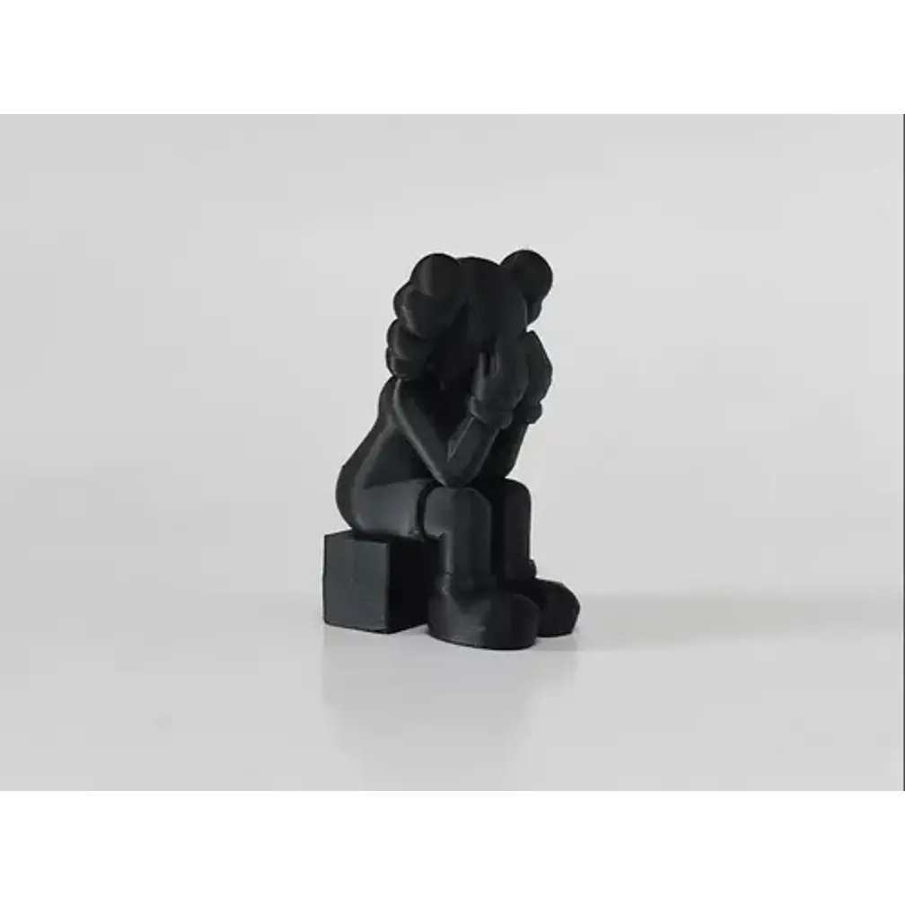 Escultura Estilo Kaws Sentada 2