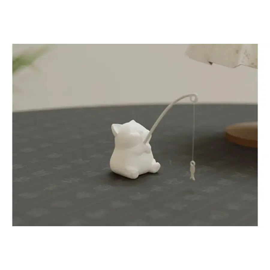 Gatito Pescando Figura Decorativa