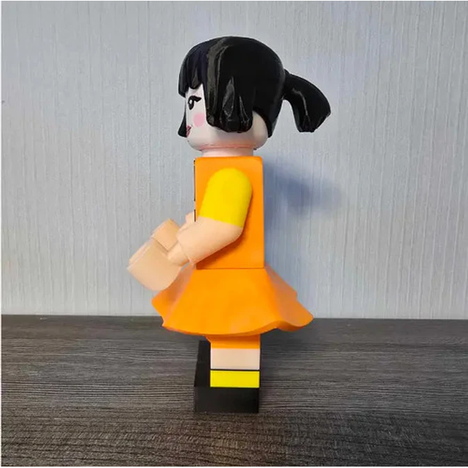 Figura Decorativa De Squid Game Muñeca 4