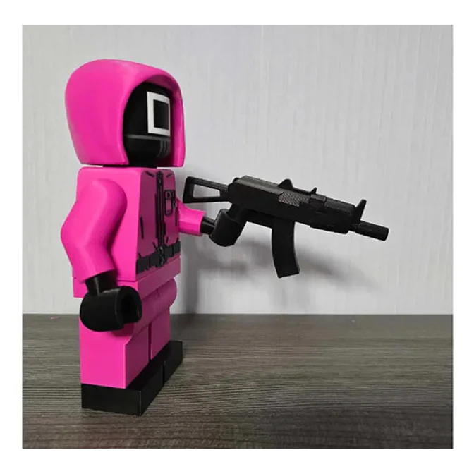 Figura Decorativa De Squid Game Guardia Cuadrado 2