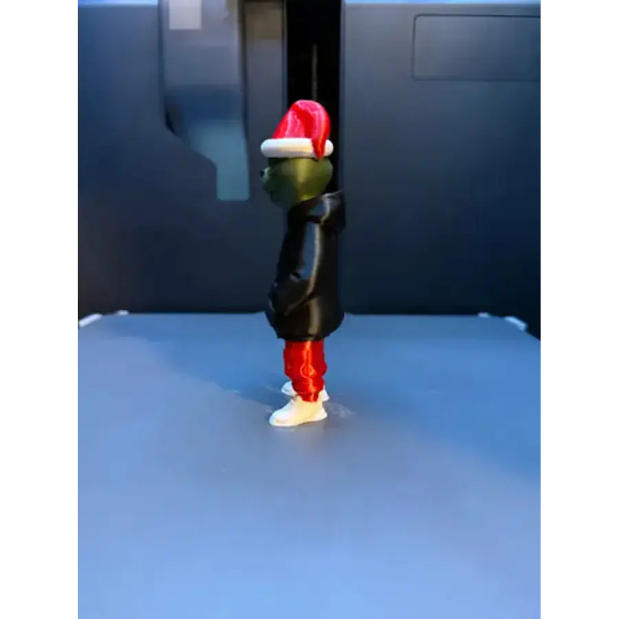 Figura Navideña De Grinch Con Look Urbano