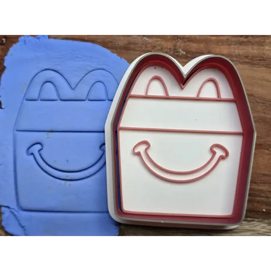 Mc Love Caja Feliz Cortador De Galletas