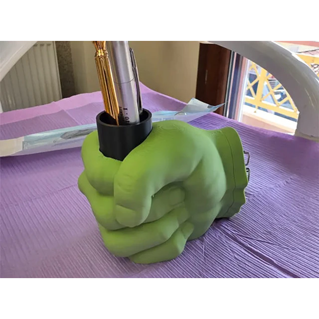 Portalápices- Mano De Hulk