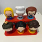 Soporte Para Poner Figuras De Friends Mcdonalds - Miniatura 1