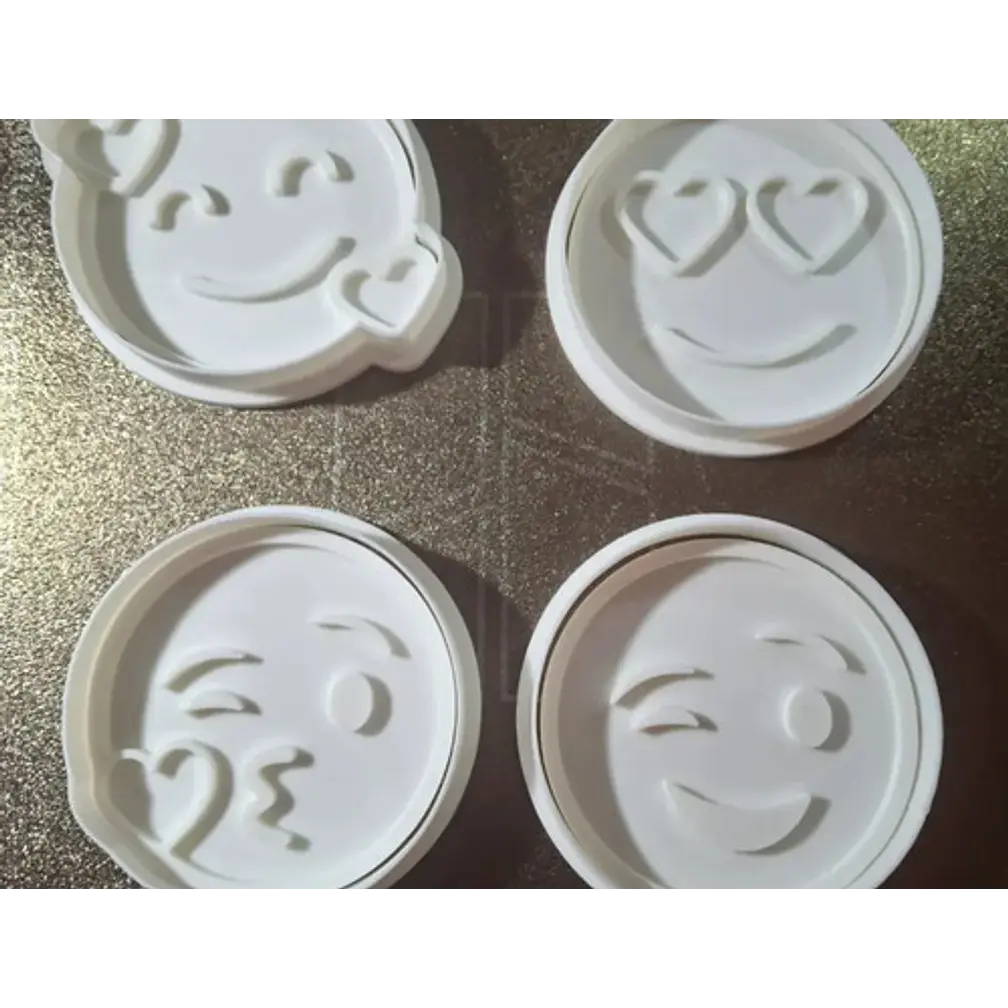 Cortadores De Galletas Emoji Love (pack 4 Un) 3
