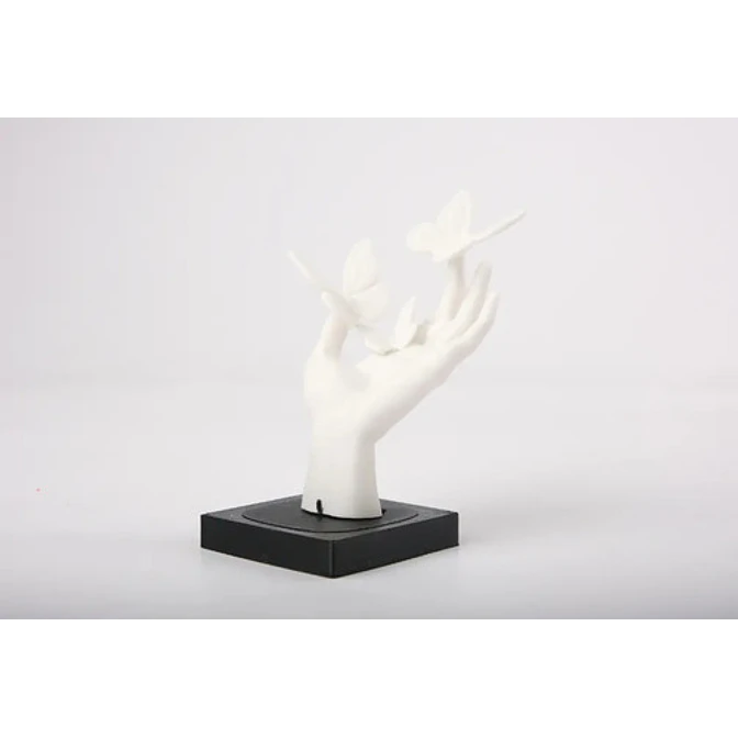 Escultura- Mano De Mariposas 1