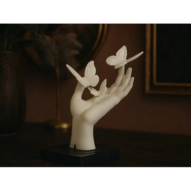 Escultura- Mano De Mariposas