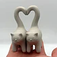 Figura Decorativa - Gatitos Con Cola Corazón - Miniatura 1
