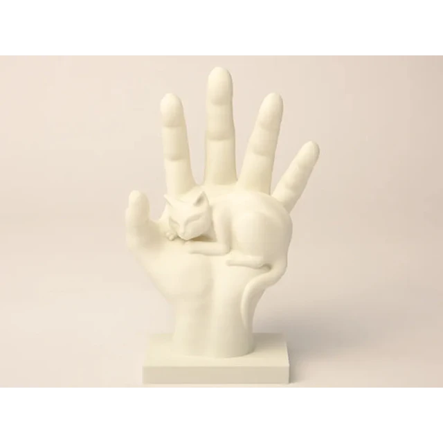Escultura Gato Durmiendo En Una Mano