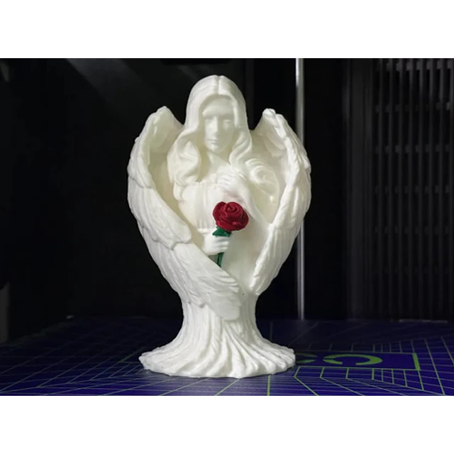 Ángel De Escultura Con Rosa