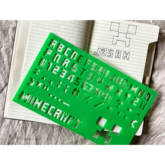 Plantilla De Alfabeto Y Números Con Fuente De Minecraft