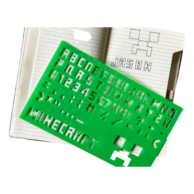Plantilla De Alfabeto Y Números Con Fuente De Minecraft
