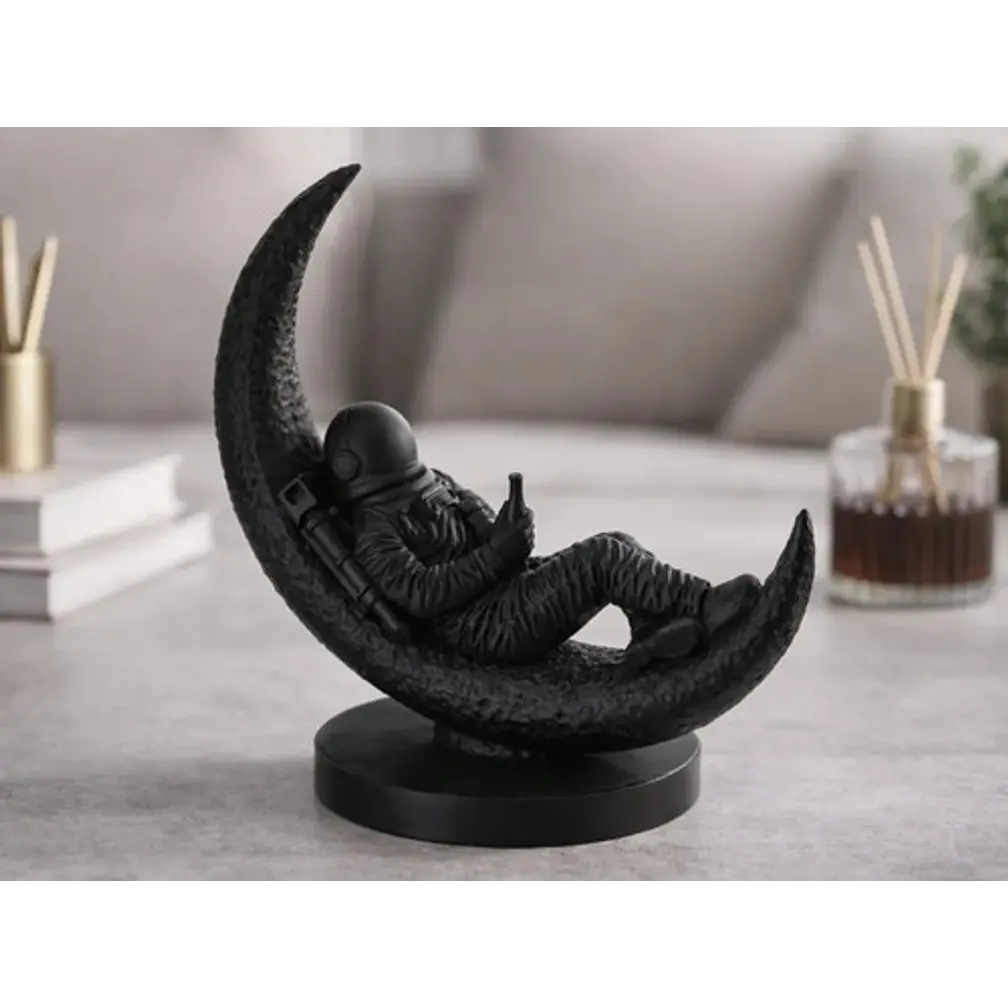 Escultura- Astronauta Descansando En La Luna 2