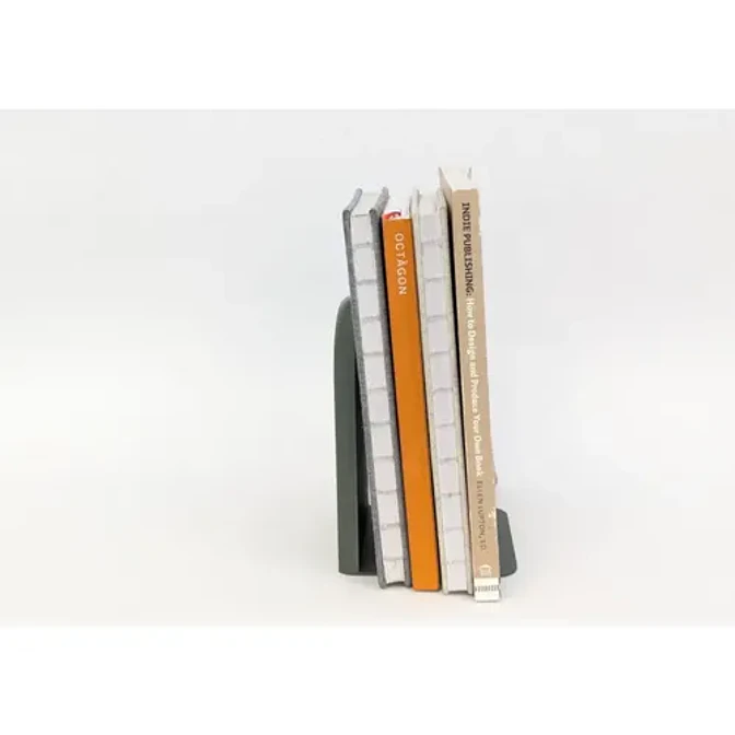 Figura Decorativa De Sujeta Libros De Arco Moderno 3