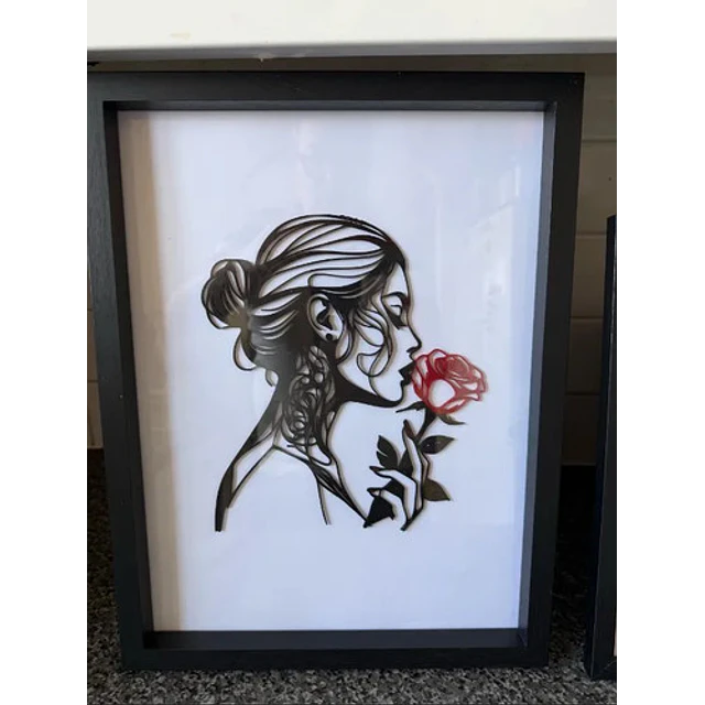 Decoración De Pared Mujer Y Rosa