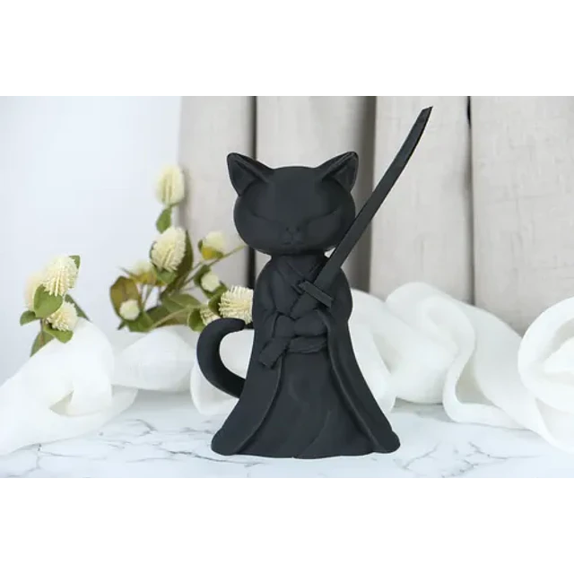 Escultura Gato Samurai Silencioso