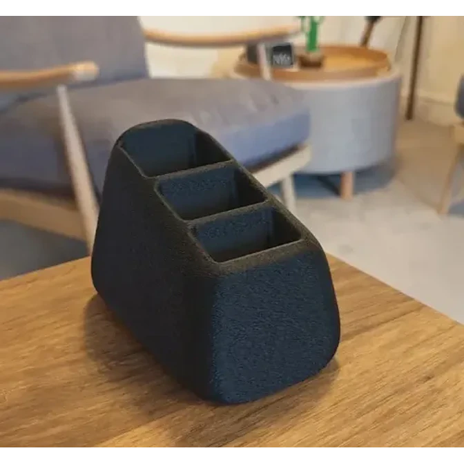 Soporte Minimalista Para Controles Remotos 2